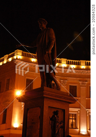 Duc de Richelieu monument 10984328