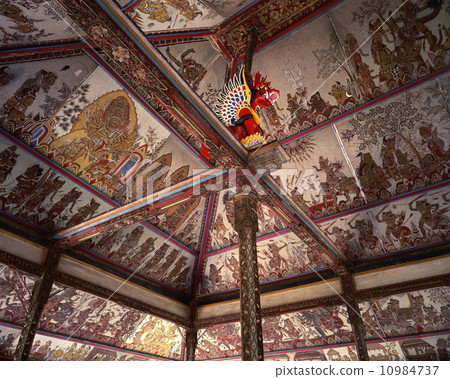 Sumarapura王宮的水宮殿的天花板繪畫 10984737