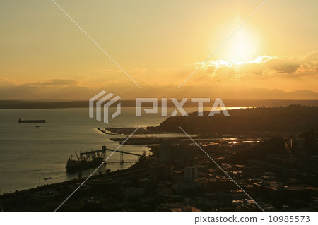 Seattle cityscape or skyline by silhouette scene Seattle cityscape or skyline by silhouette scene 10985573