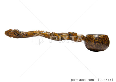 Coconut shell dipper dragon 10986531