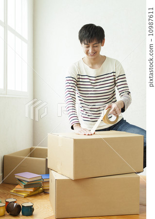 Male 20's male lifestyle Male 20's male lifestyle 10987611