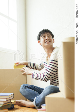 Male 20's male lifestyle 10987646