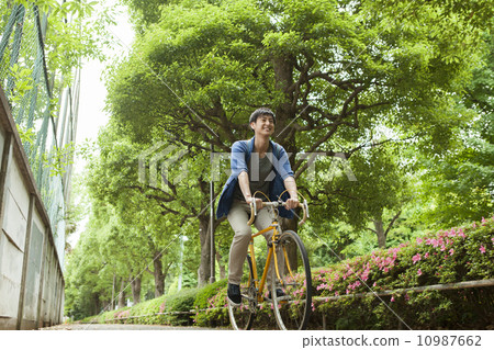 Male 20's male lifestyle 10987662