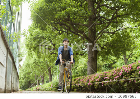 Male 20's male lifestyle Male 20's male lifestyle 10987663