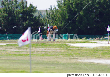 Grand golf course 10987991