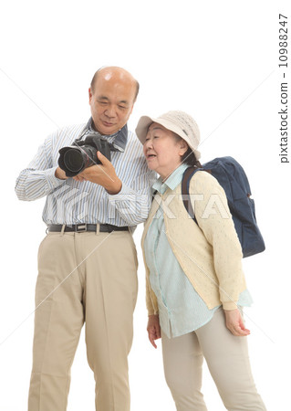 一對夫婦在旅行 一對夫婦在旅行 10988247