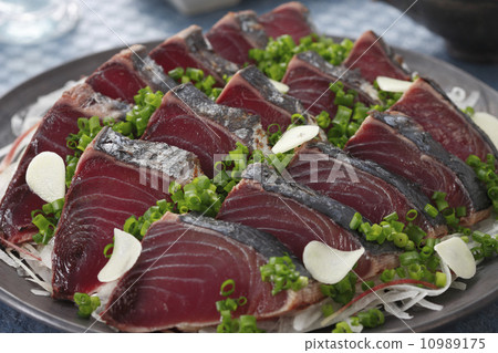 Batting of bonito 10989175