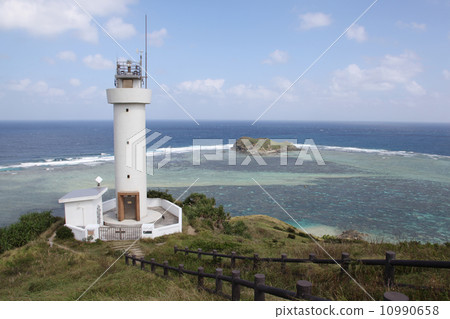 Ishigaki-jima島和美麗的海的Hirakubazaki燈塔 Ishigaki-jima島和美麗的海的Hirakubazaki燈塔 10990658