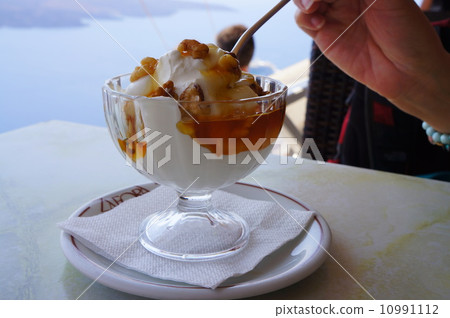 希臘酸奶。在三得利2 希臘酸奶。在三得利2 10991112