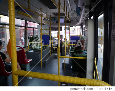 在中國廈門的車內 在中國廈門的車內 10991316