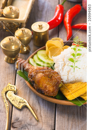 indonesian fried chicken rice indonesian fried chicken rice 10994963