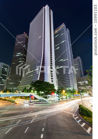 新宿二級市中心的夜景 10995103