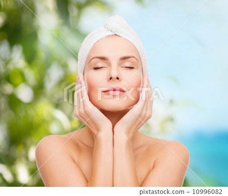 beautiful woman in towel 10996082