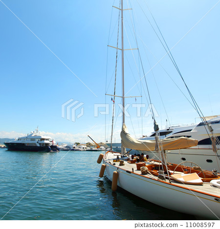 yacht in port yacht in port 11008597