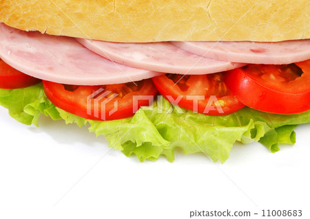Closeup of sandwich with ham and fresh vegetables 11008683