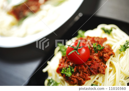 Spaghetti bolognese Spaghetti bolognese 11010360