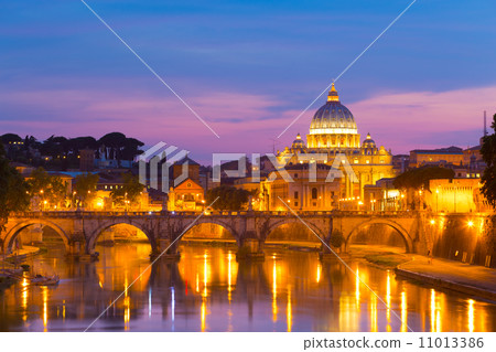 View at St. Peter's cathedral in Rome, Italy View at St. Peter's cathedral in Rome, Italy 11013386