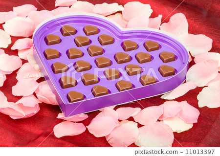 Valentine chocolate present Valentine chocolate present 11013397