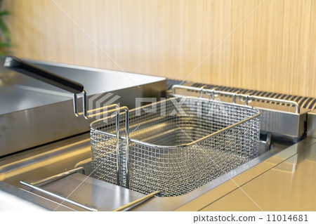clean deep fryer 11014681