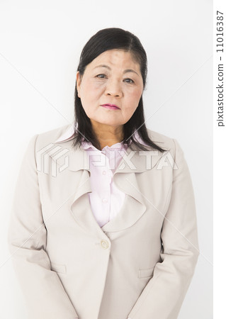 Senior women Senior women 11016387