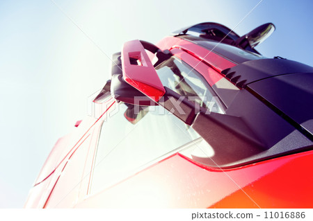 Large truck details 11016886
