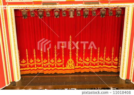 Interior of opera and ballet theater Interior of opera and ballet theater 11018408