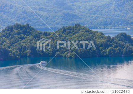 Late Towada in early summer 11022483