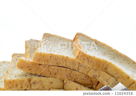 fresh bread slices isolated on white background fresh bread slices isolated on white background 11024358