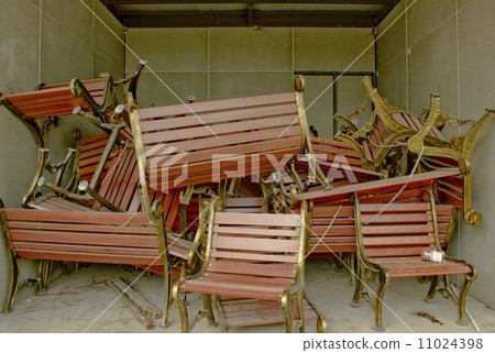 chair store 11024398