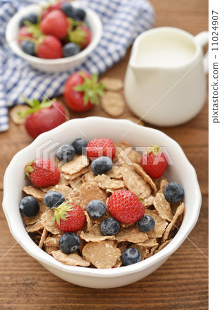 Whole-grain flakes Whole-grain flakes 11024907