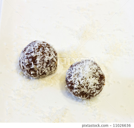 Chocolate balls . Chocolate balls . 11026636