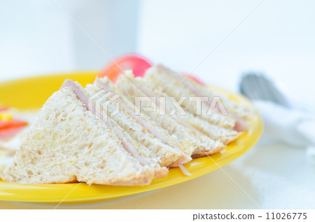 Sandwiches 11026775