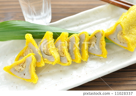 Mustard lotus root 11028337