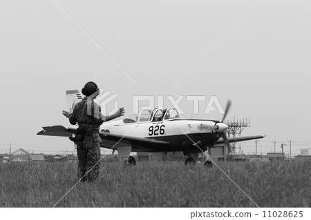 Air Self Defense Force and T - 7 Air Self Defense Force and T - 7 11028625