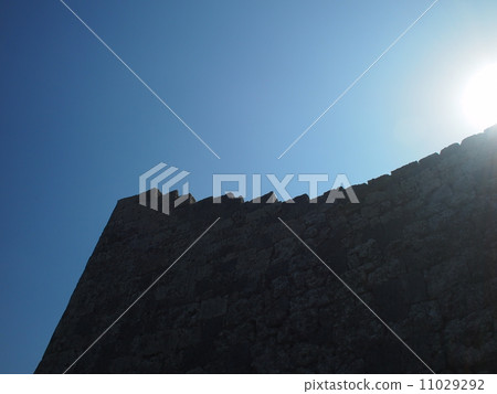 Nakagusuku castle ruins wall and sun Nakagusuku castle ruins wall and sun 11029292