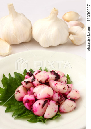 Pickled soy sauce pickled in garlic 11030927