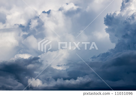Pre storm clouds Pre storm clouds 11031096