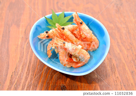 它是一種可商購的“油炸甜蝦”。 11032836