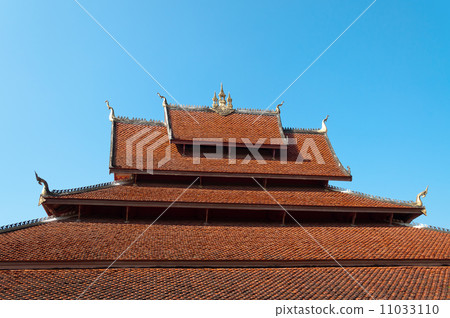 Roof of Temple. Luang Prabang. Laos Roof of Temple. Luang Prabang. Laos 11033110