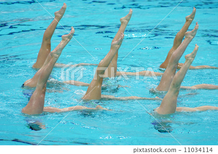 synchronized swimming 11034114