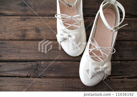 兒童白色絲帶高跟鞋禮儀鞋 11036192