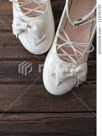 兒童白色絲帶高跟鞋禮儀鞋 11036193