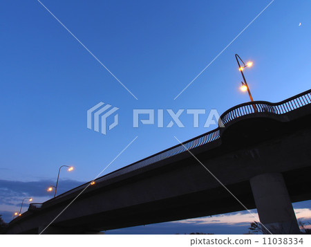 Dusk of Tanabashi Bridge Dusk of Tanabashi Bridge 11038334