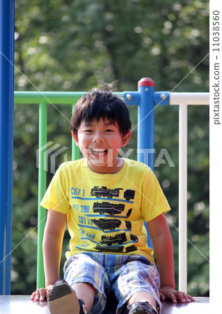 slide slide 11038560