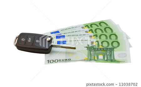 Car keys over euro banknotes Car keys over euro banknotes 11038702