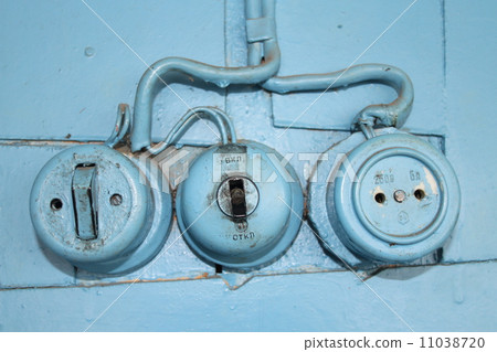 Old wall outlet and switch Old wall outlet and switch 11038720