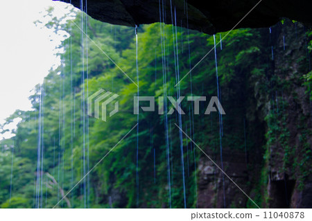 Amida Falls 1 11040878