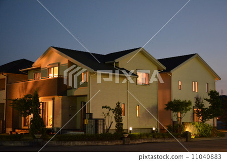 新建的獨立式住宅 11040883