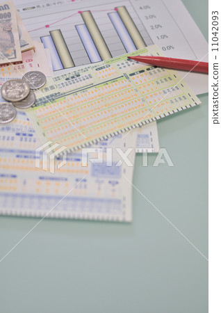 Race expectation 11042093