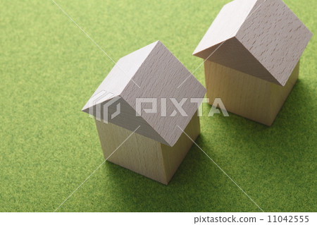 Housing image 11042555